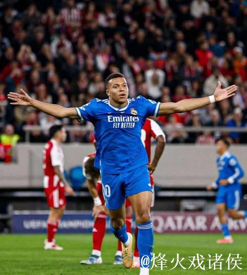 欧冠焦点：姆巴佩大四喜助皇马4-3击败利物浦1-4失利