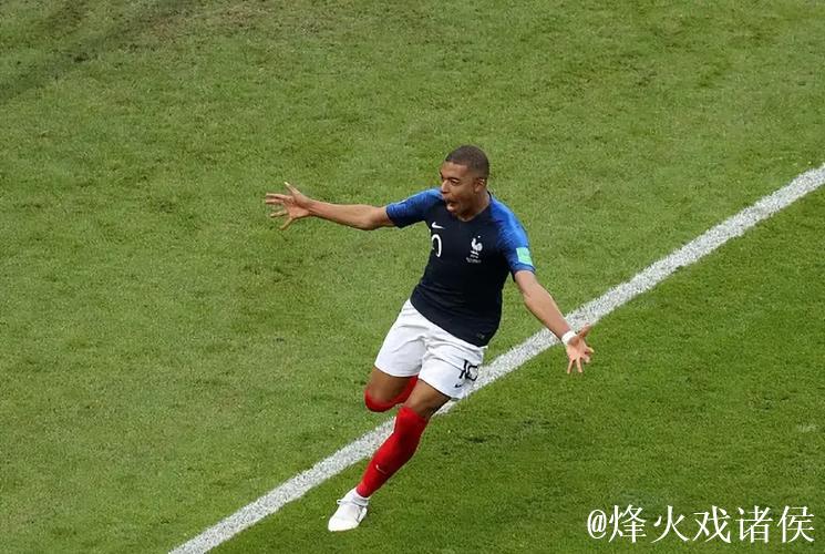 姆巴佩荣膺皇马11月最佳球员殊荣 姆巴佩荣膺皇马11月最佳球员殊荣